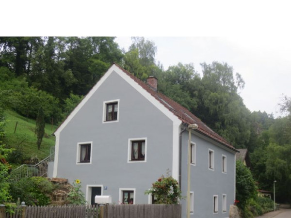 Beratzhausen &mdash; Fassadensanierung