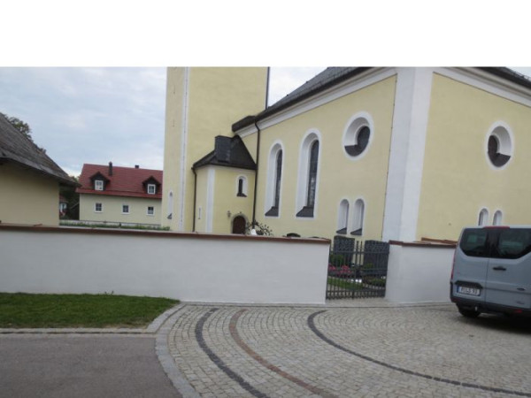 Aichkirchen &mdash; Kirchenmauer